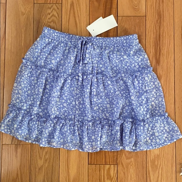 Sienna Sky Dresses & Skirts - Skirt never worn size M with tags floral
